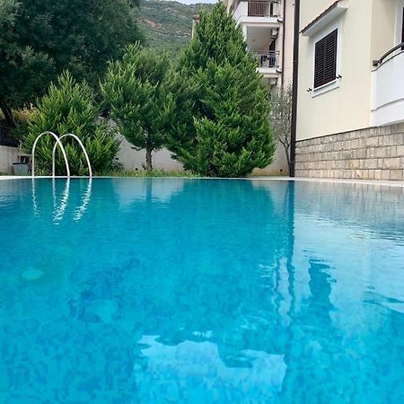 Lastochka.Mne Apartments Baošići Extérieur photo