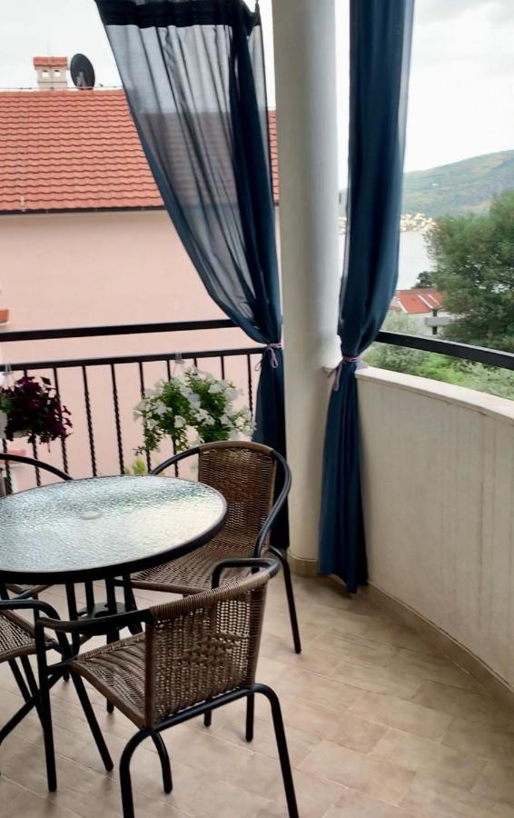Lastochka.Mne Apartments Baošići Extérieur photo