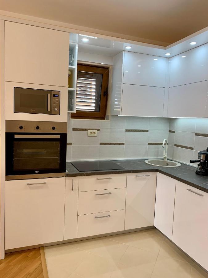 Lastochka.Mne Apartments Baošići Extérieur photo