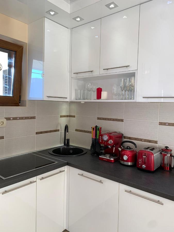 Lastochka.Mne Apartments Baošići Extérieur photo