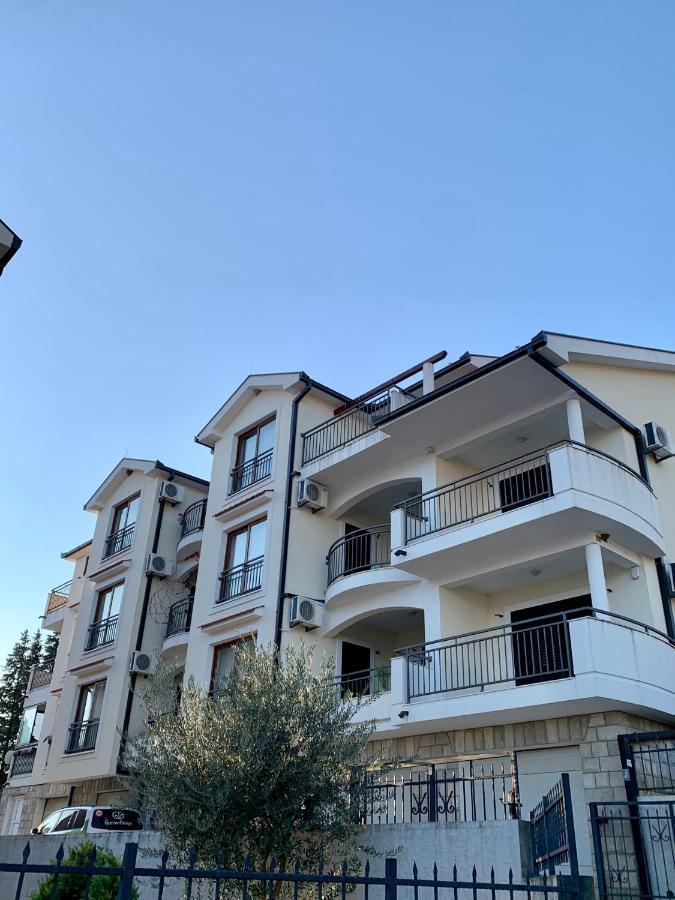 Lastochka.Mne Apartments Baošići Extérieur photo