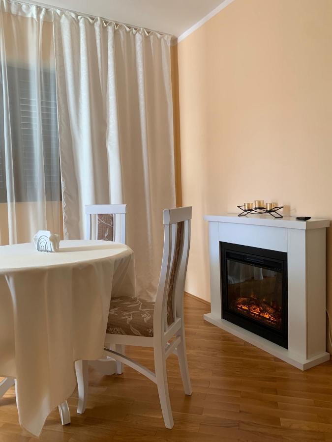 Lastochka.Mne Apartments Baošići Extérieur photo